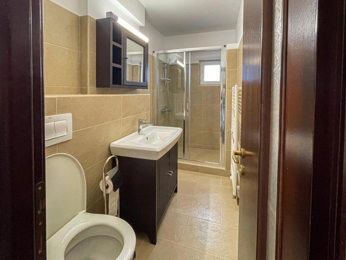 National Arena Mega Mall Elana Apartment Bucarest Esterno foto