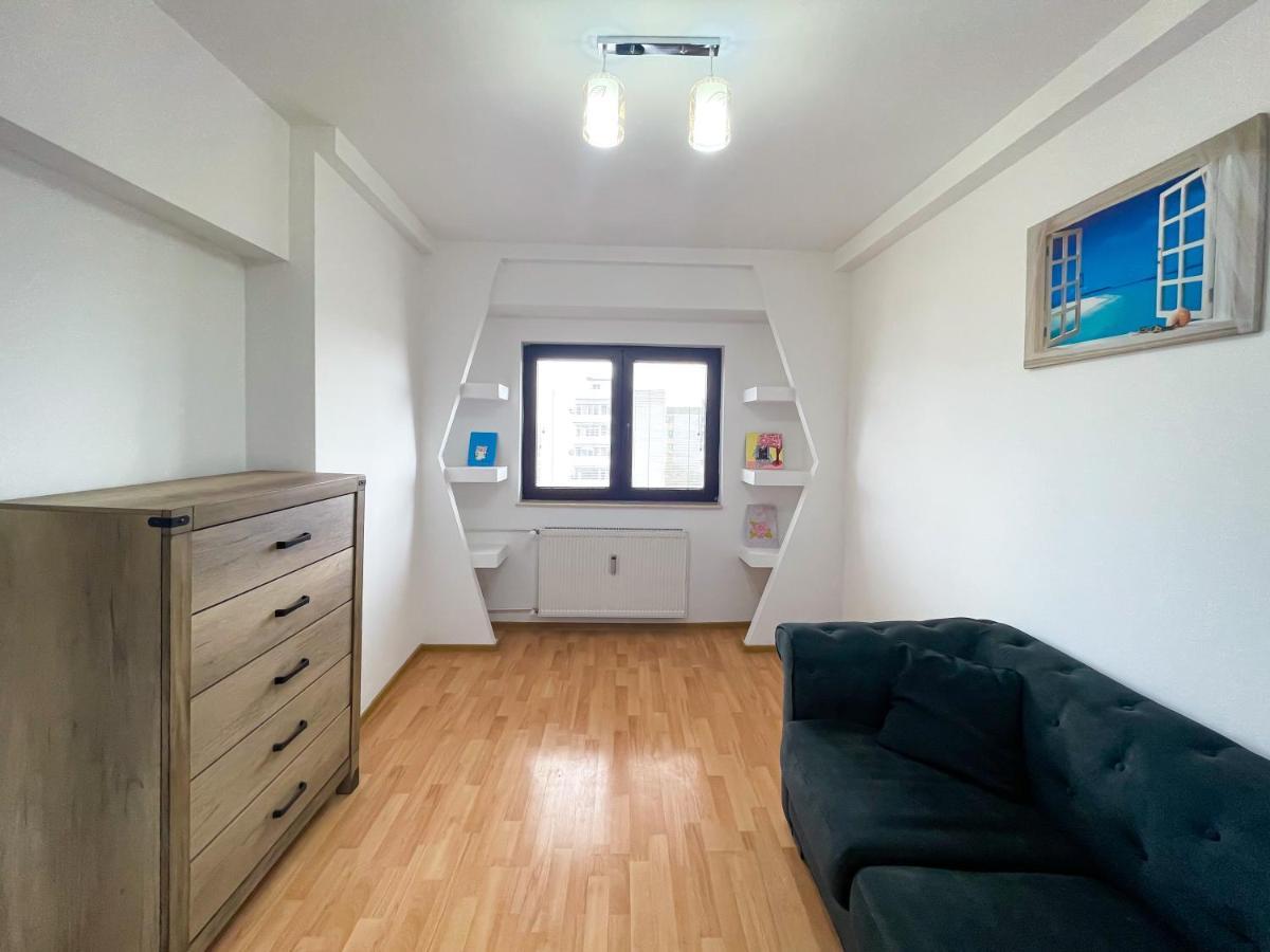 National Arena Mega Mall Elana Apartment Bucarest Esterno foto